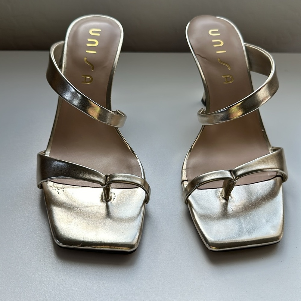 Gold Heeled Sandals Size 9M - Picture 4 of 6